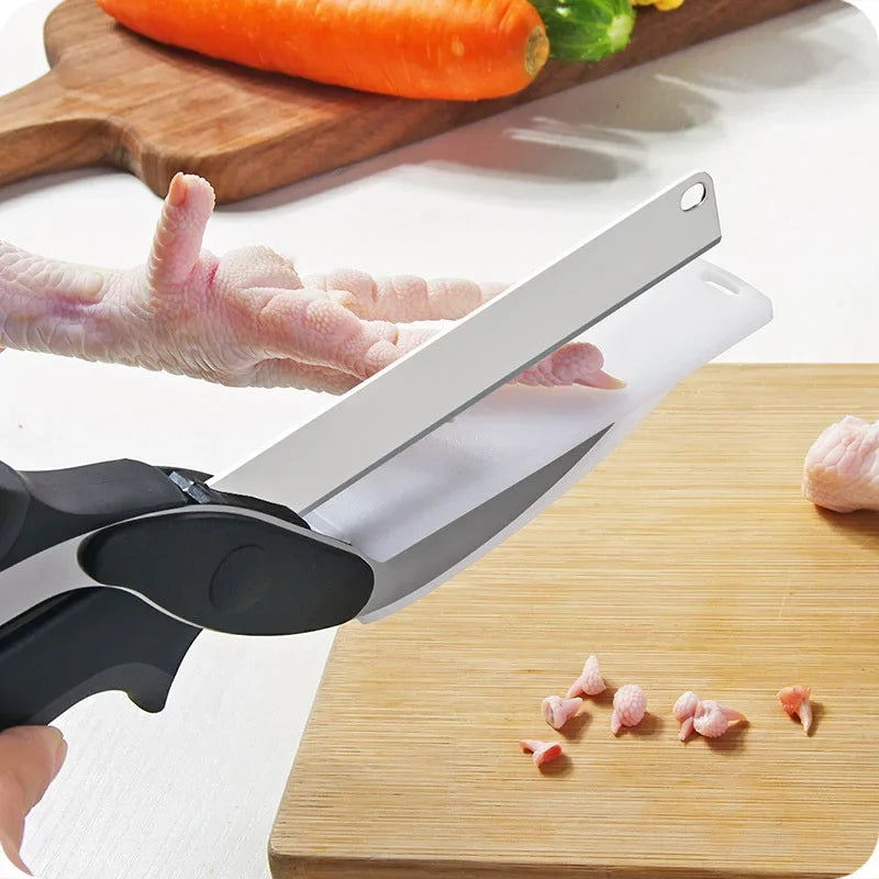 2-in-1 Kitchen Scissors & Cutting Board